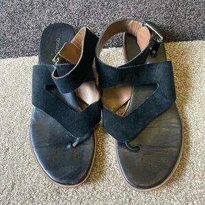 Donald J Pliner Lola Black Suede Leather Ankle Strap Thong Sandals Size 7
